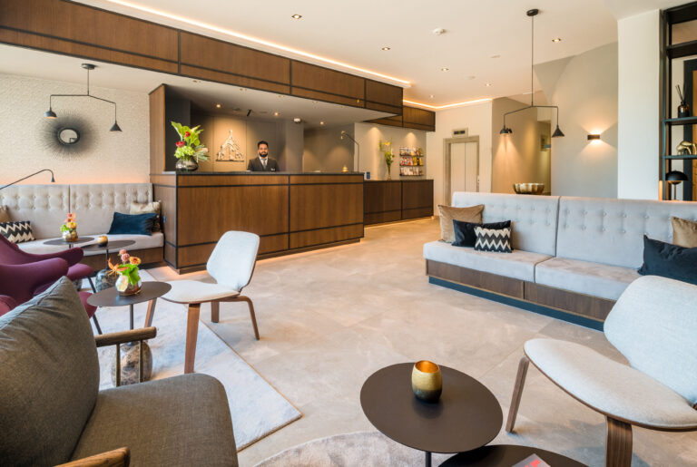 Lobby Lobby